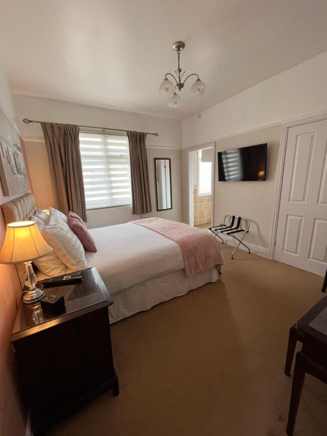 Between The Bays Exclusively For Adults Llandudno Exterior foto