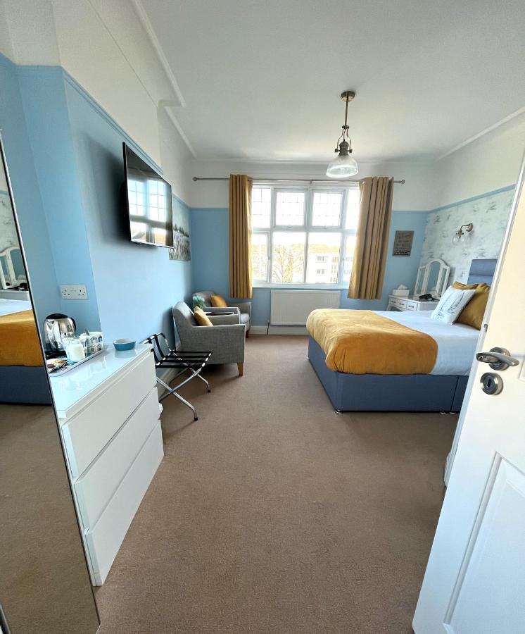 Between The Bays Exclusively For Adults Llandudno Exterior foto