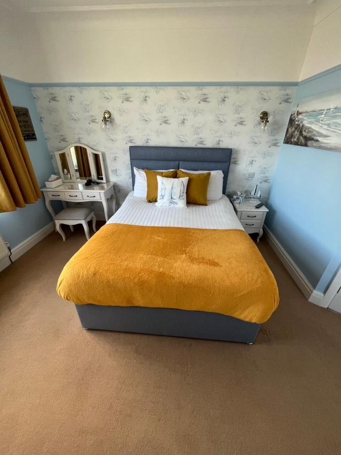 Between The Bays Exclusively For Adults Llandudno Exterior foto